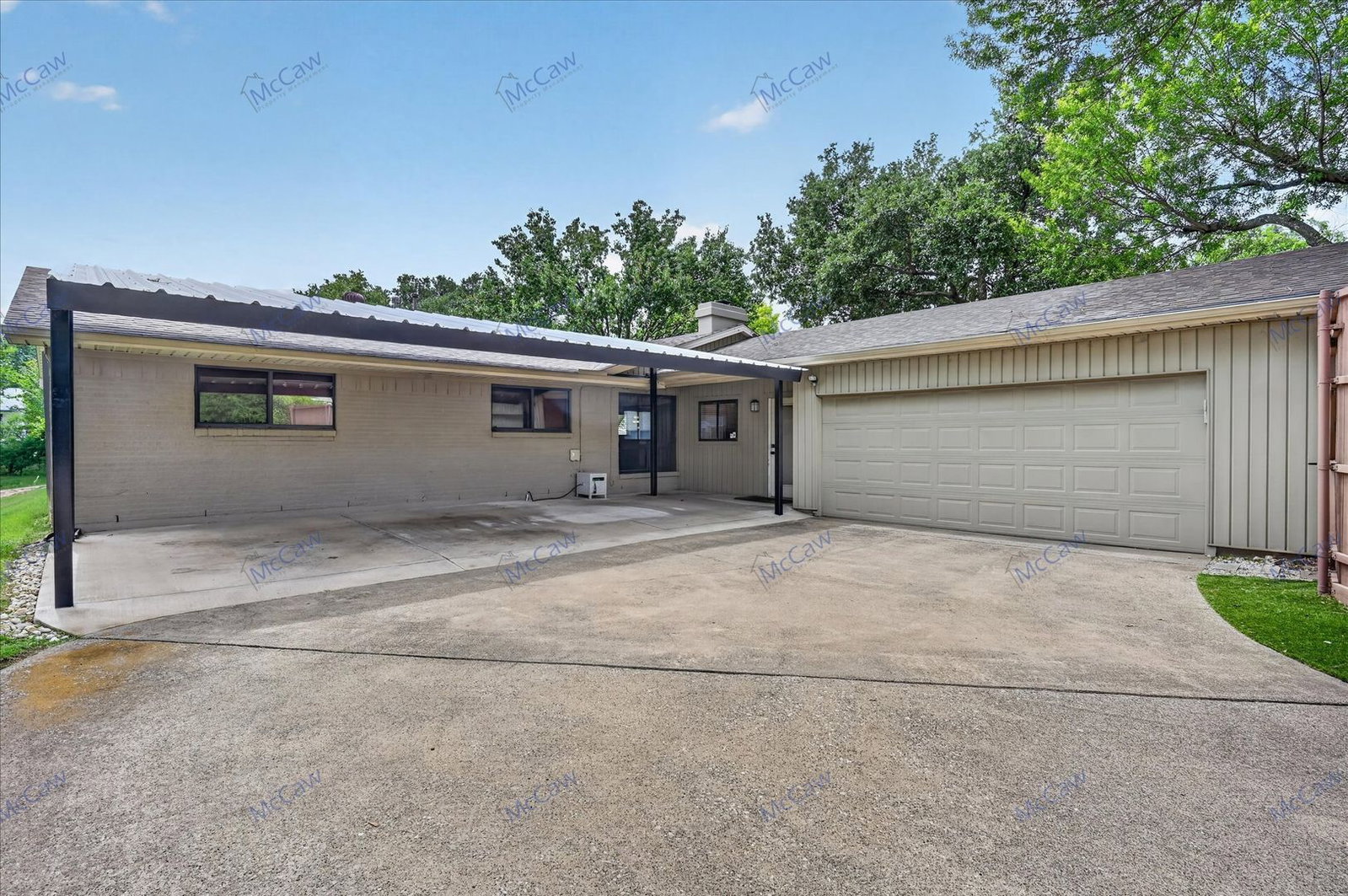 Gallery Image 15