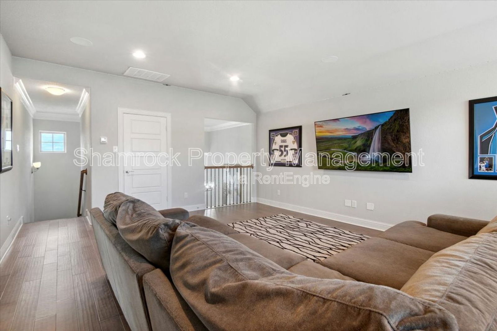 Gallery Image 18