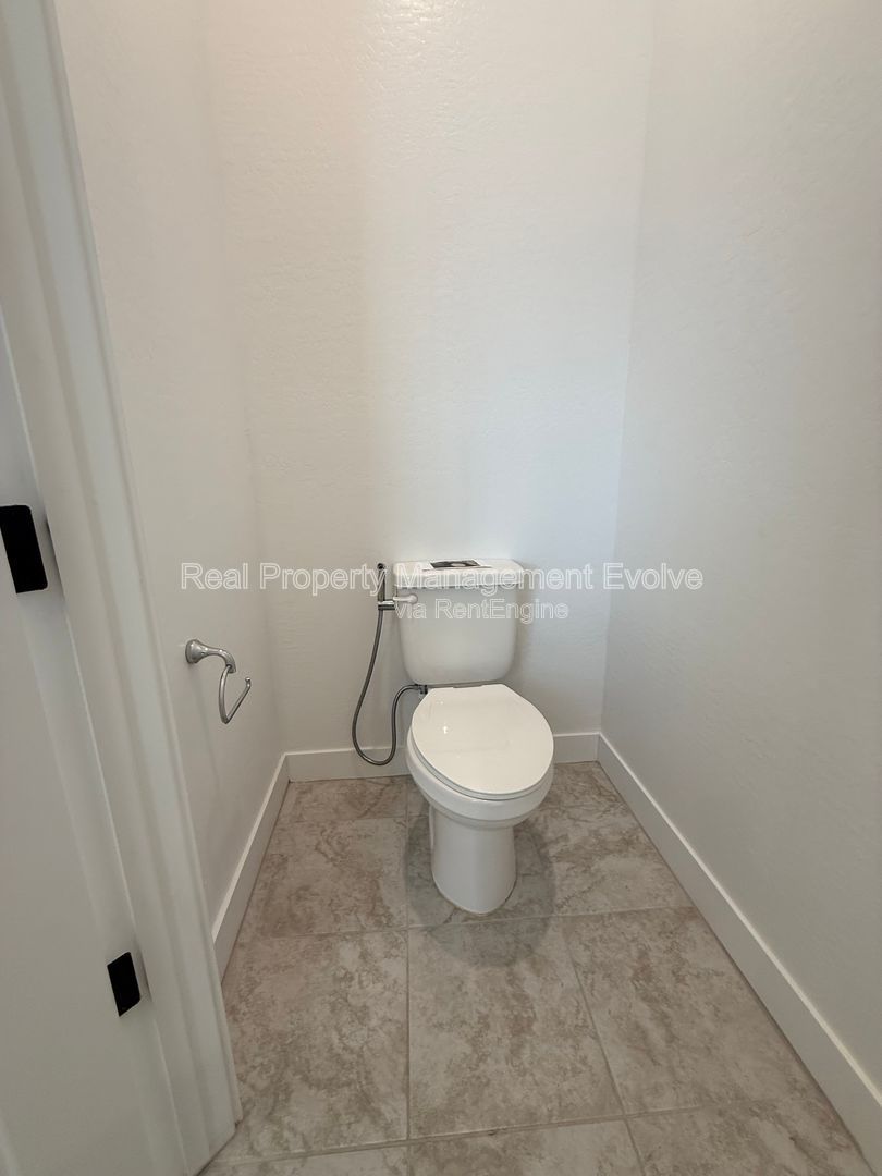 Gallery Image 25
