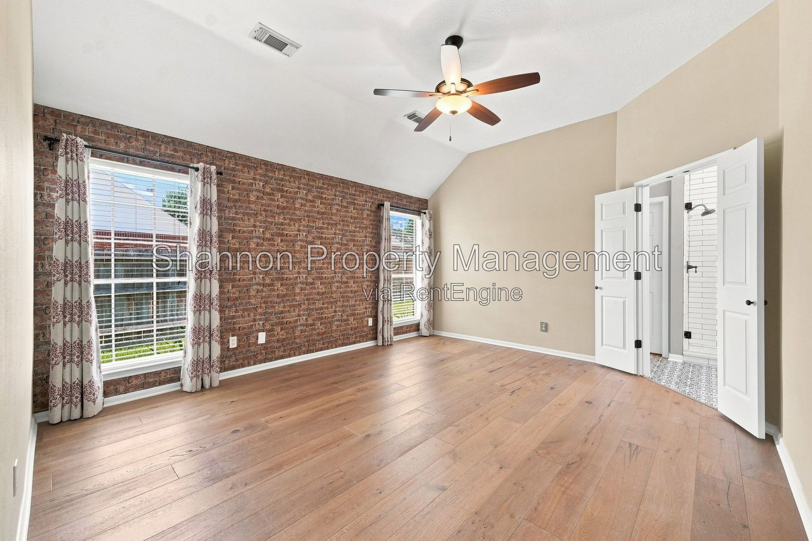 Gallery Image 17