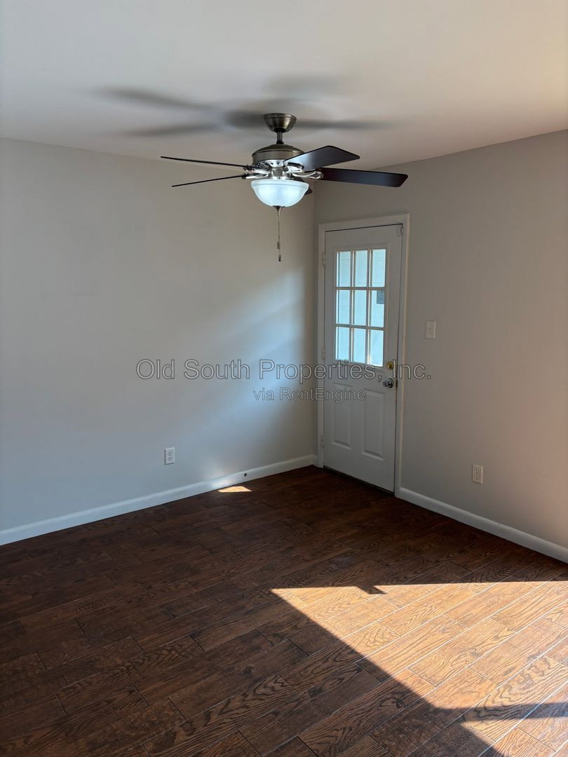 Gallery Image 16