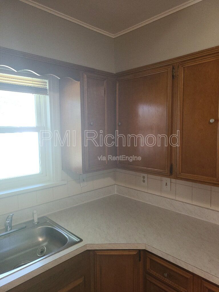 Gallery Image 19