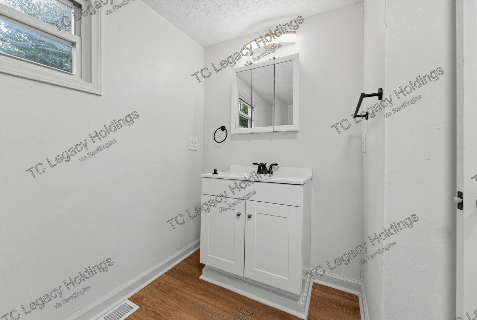 Gallery Image 22