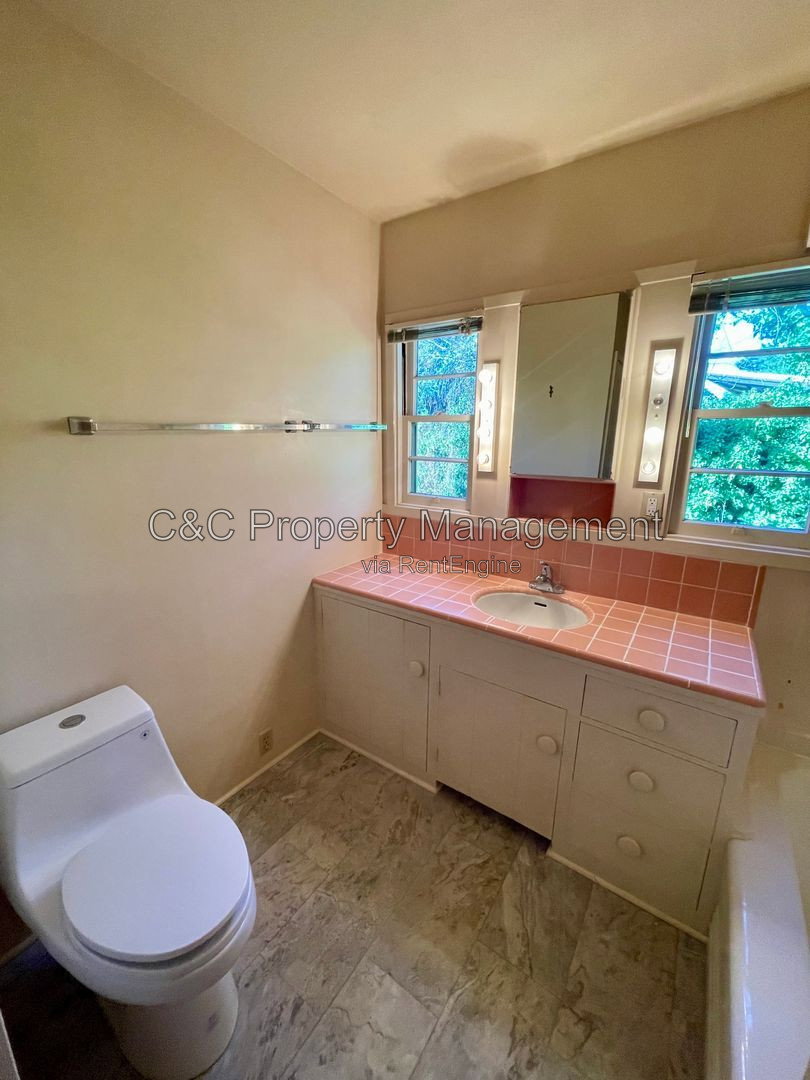 Gallery Image 18