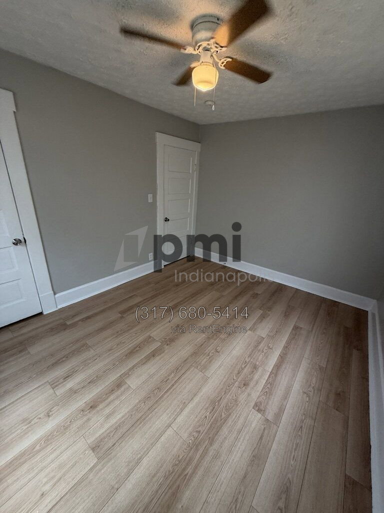 Gallery Image 13