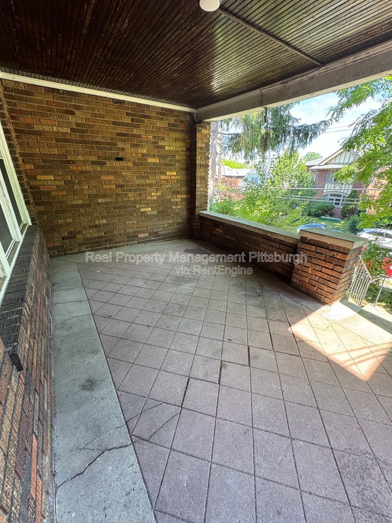 Gallery Image 21