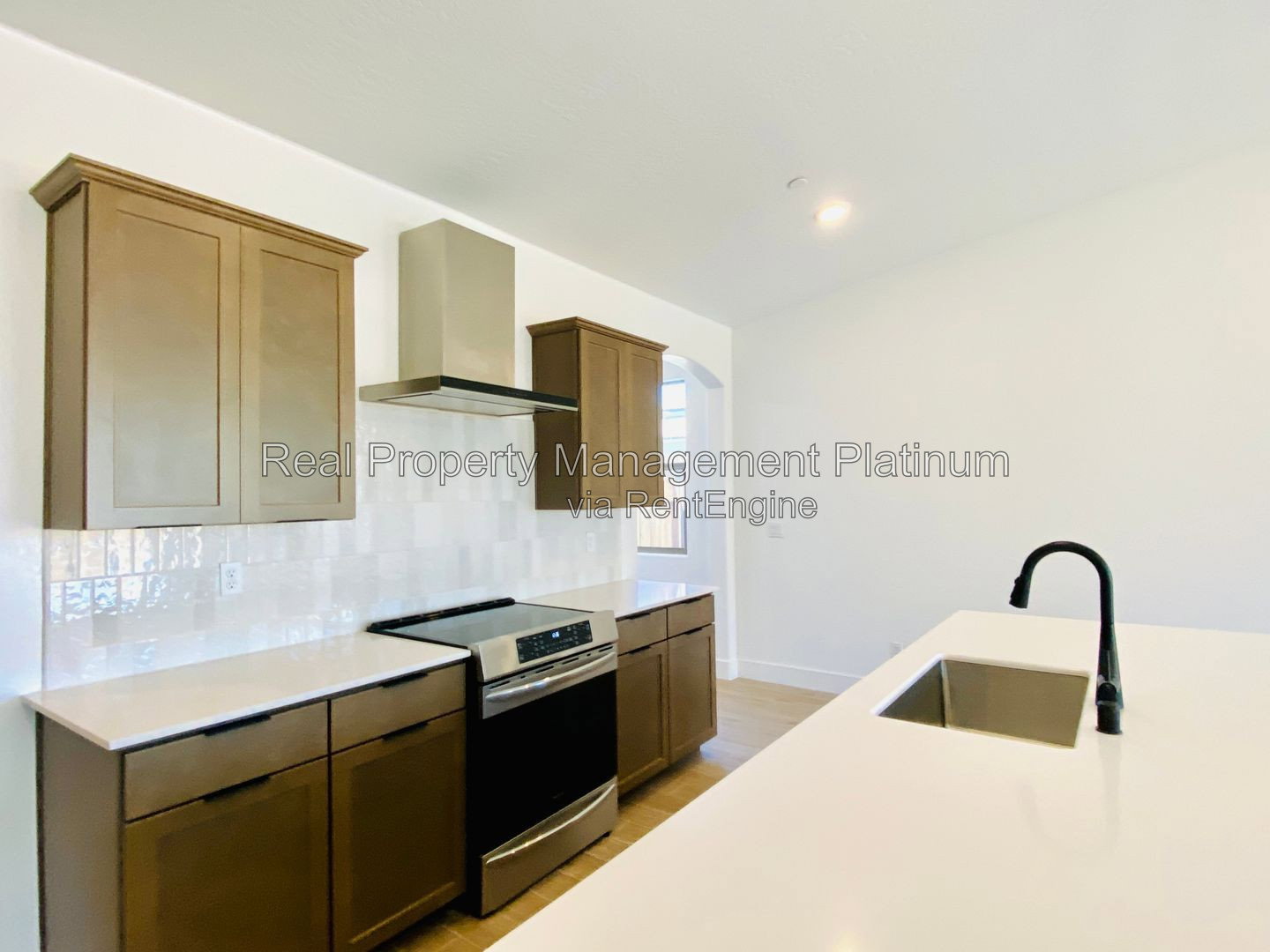 Gallery Image 17