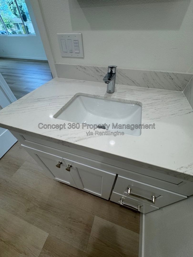 Gallery Image 27
