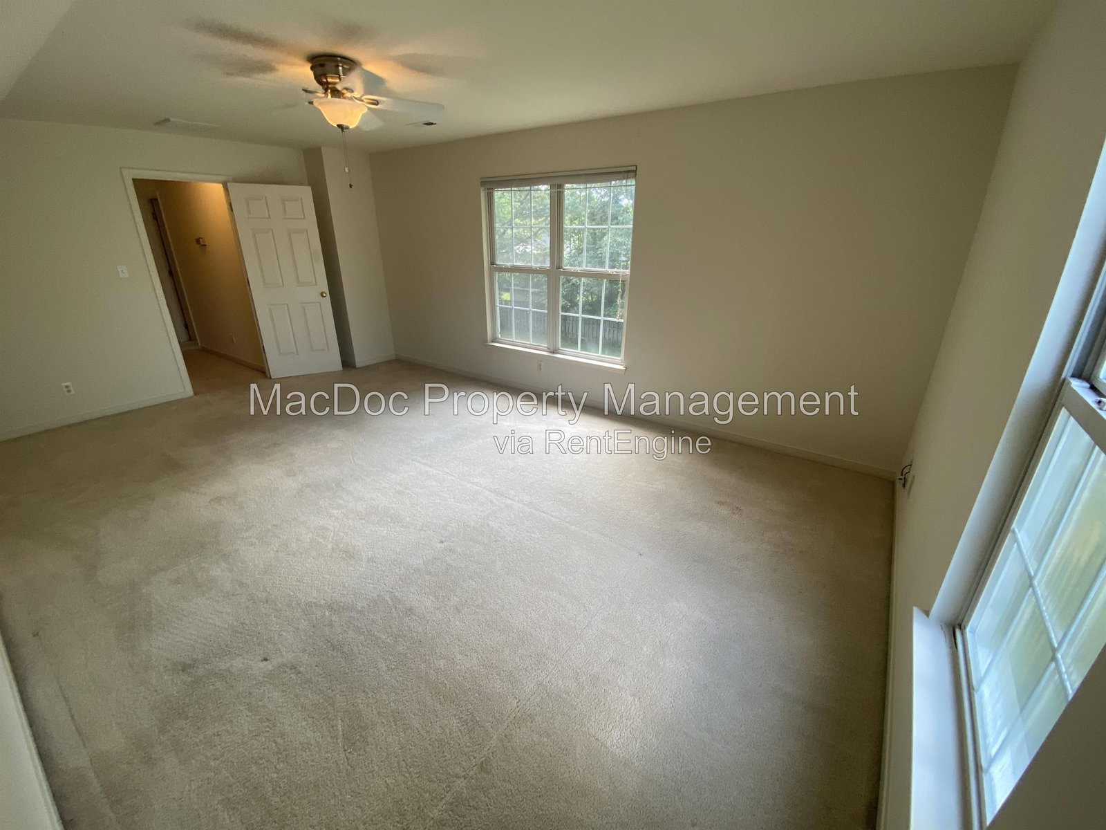 Gallery Image 17