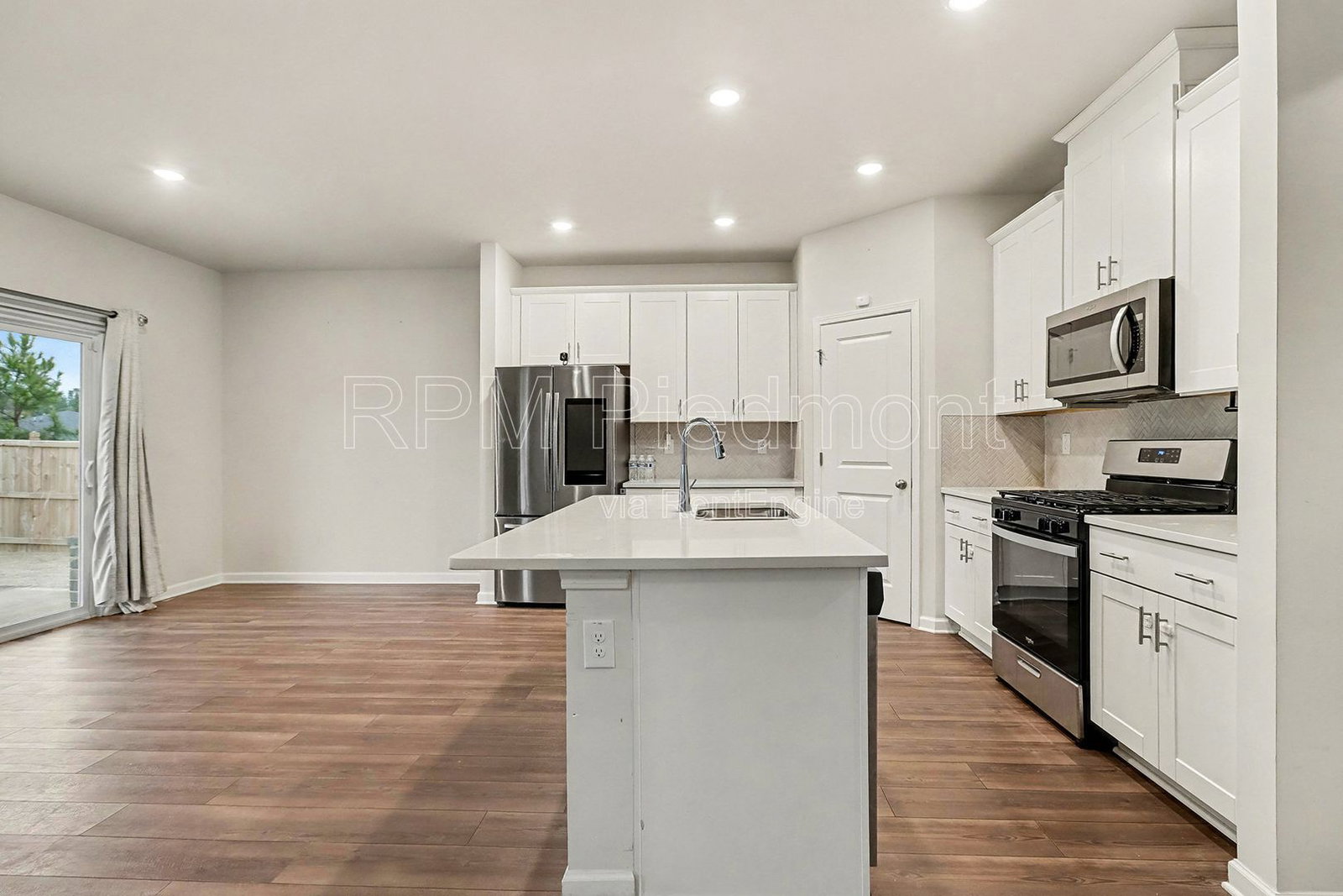 Gallery Image 18