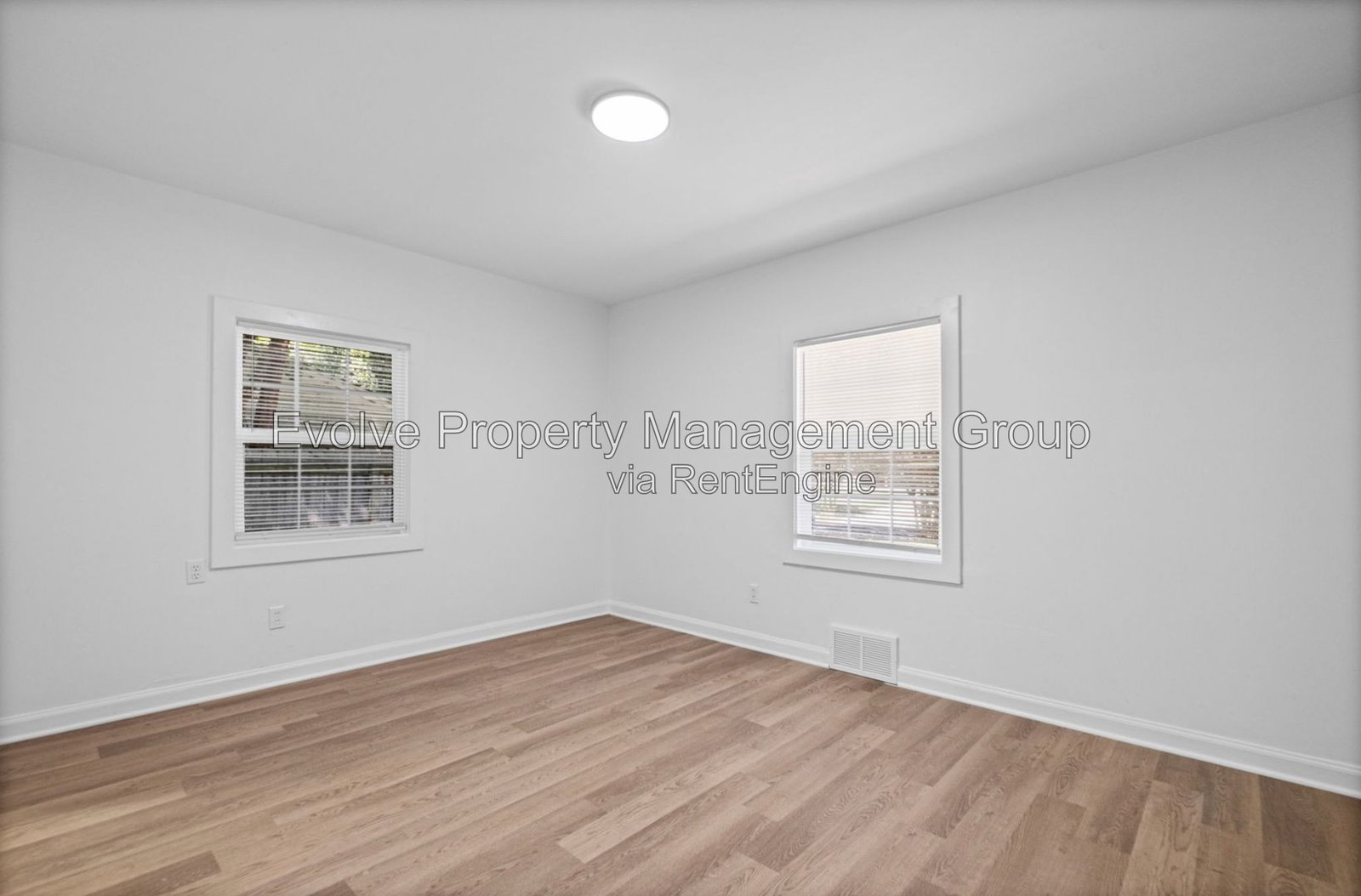 Gallery Image 16