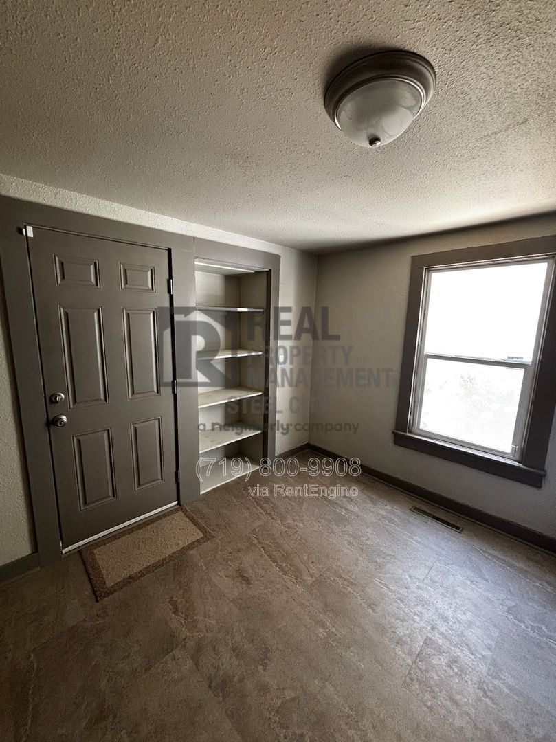 Gallery Image 16