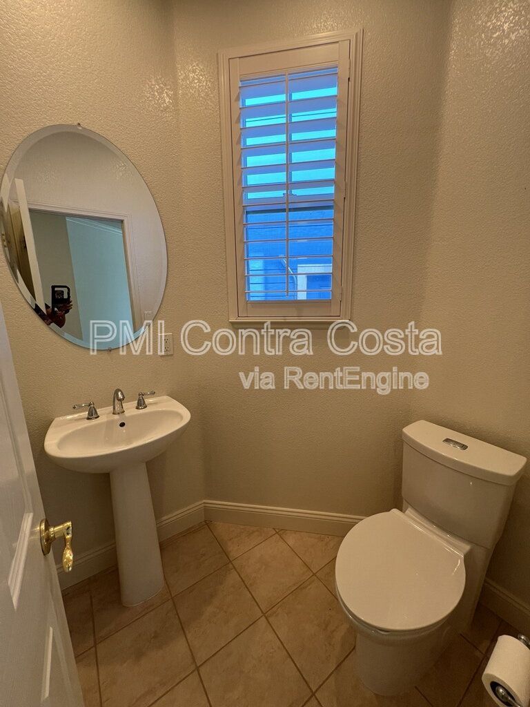 Gallery Image 45