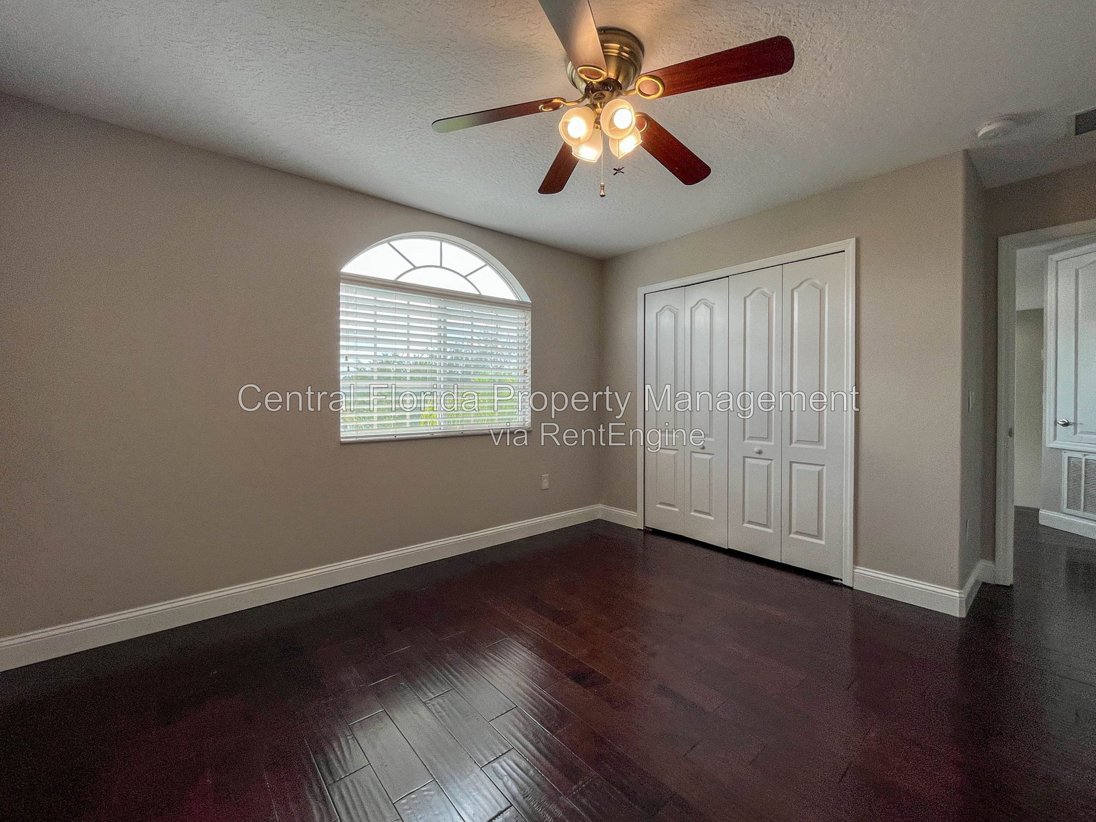 Gallery Image 19