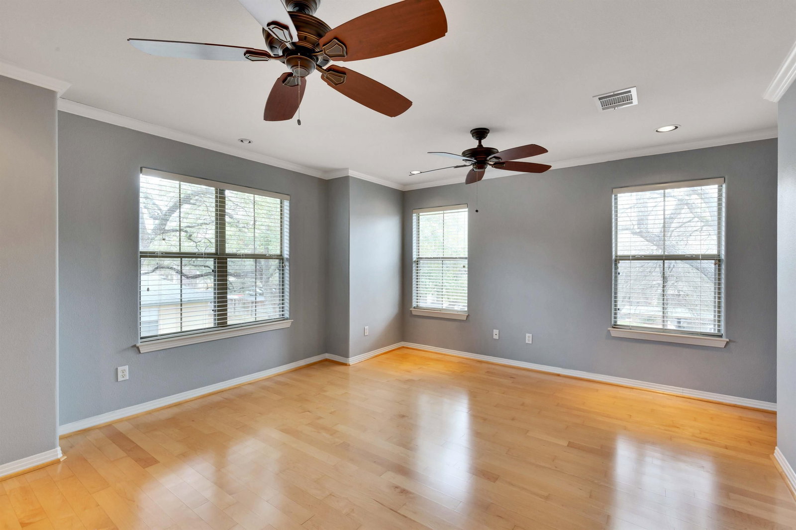 Gallery Image 34