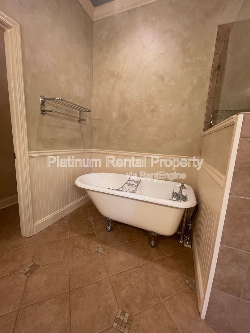 Gallery Image 48