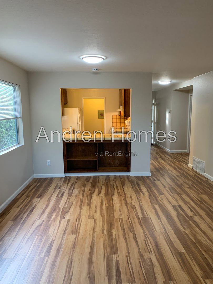 Gallery Image 0