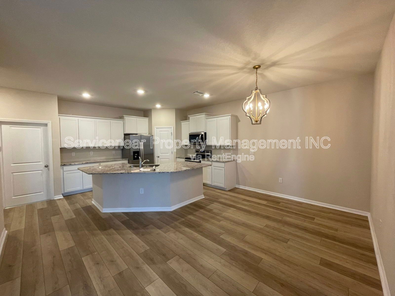 Gallery Image 13