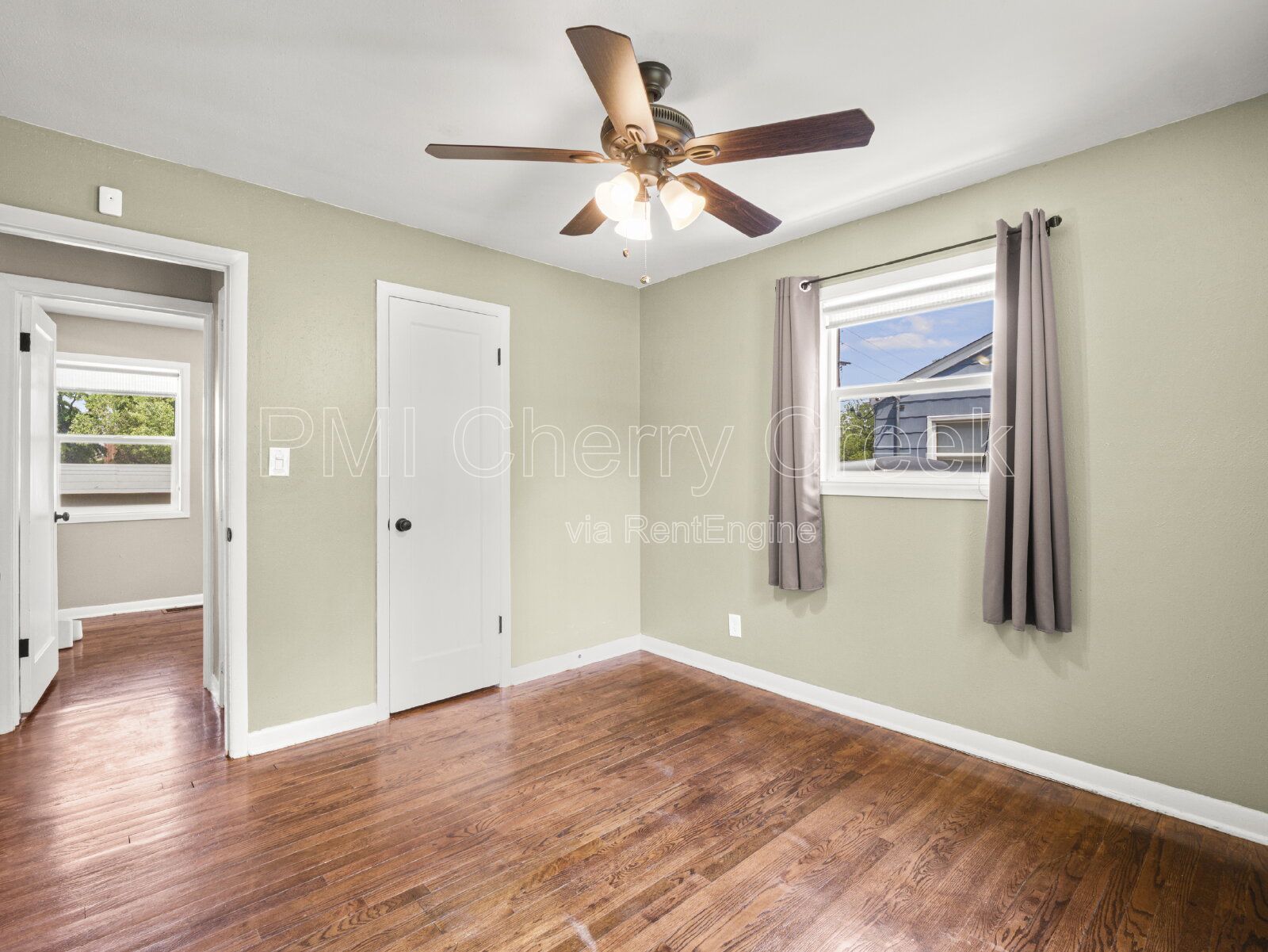 Gallery Image 14