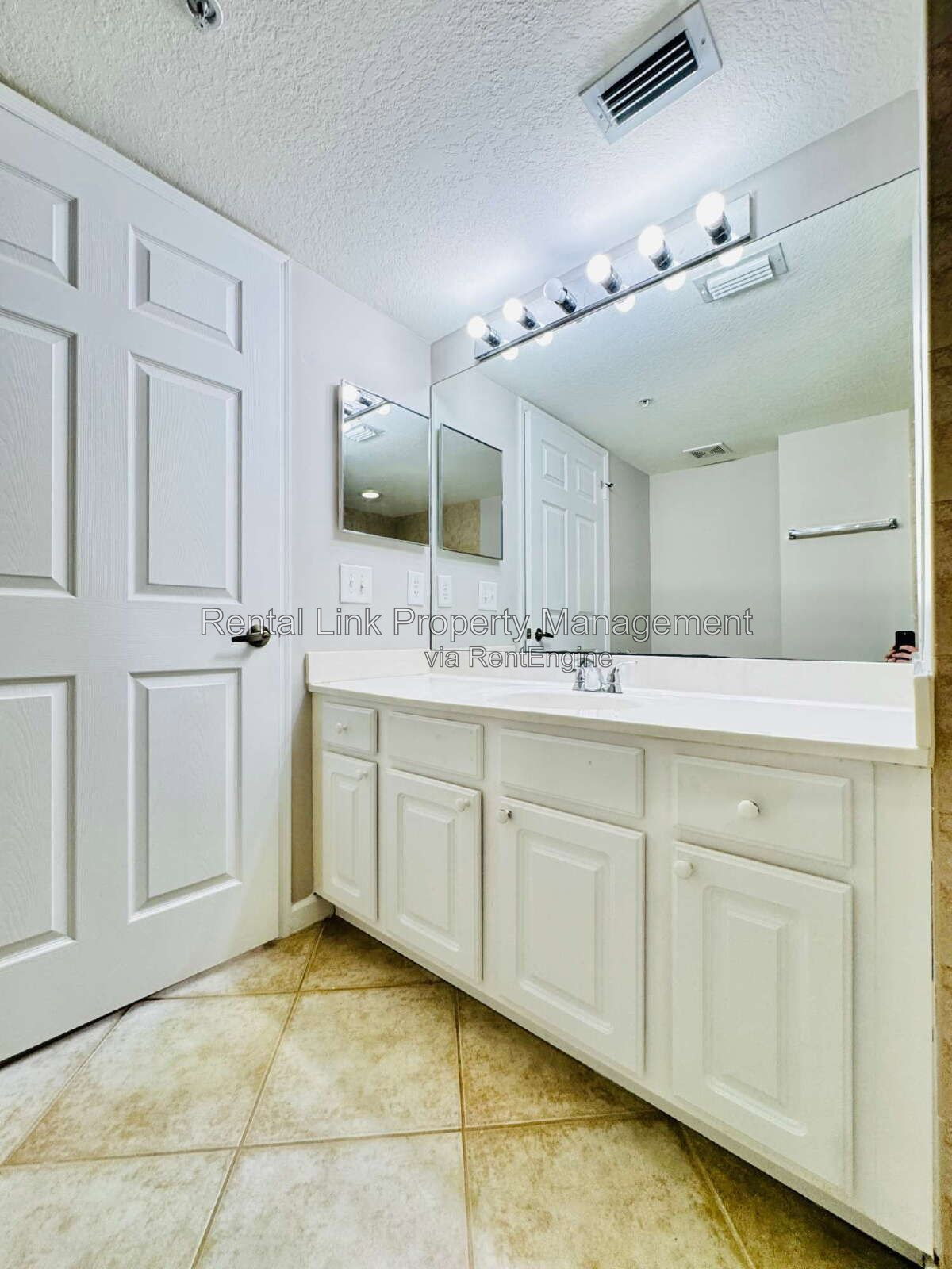 Gallery Image 20