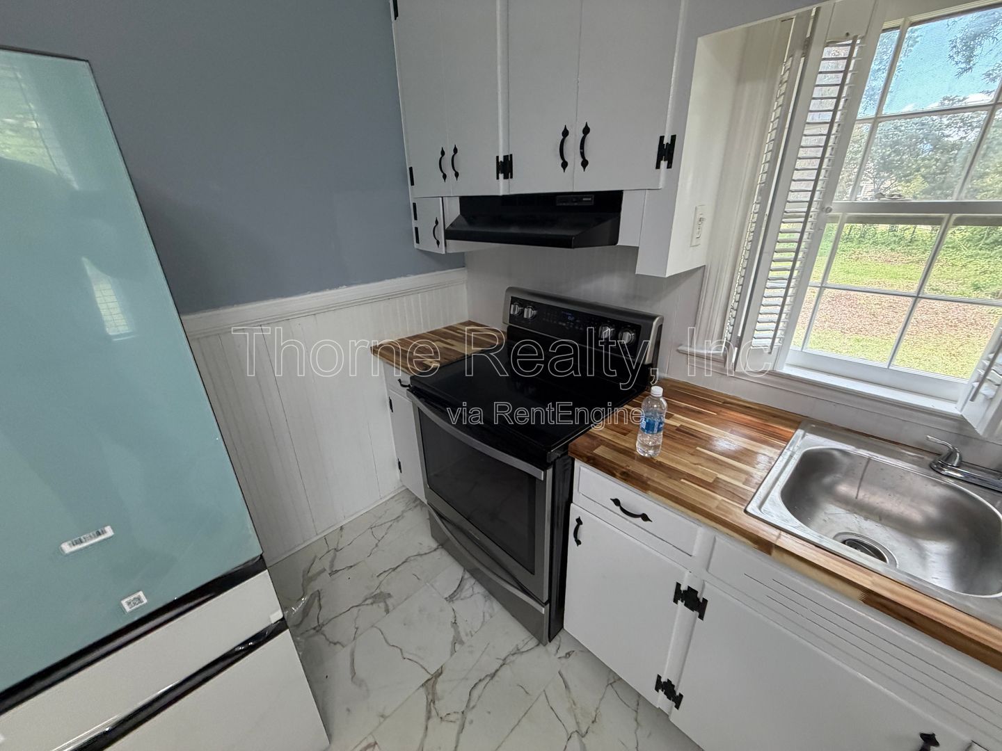 Gallery Image 16