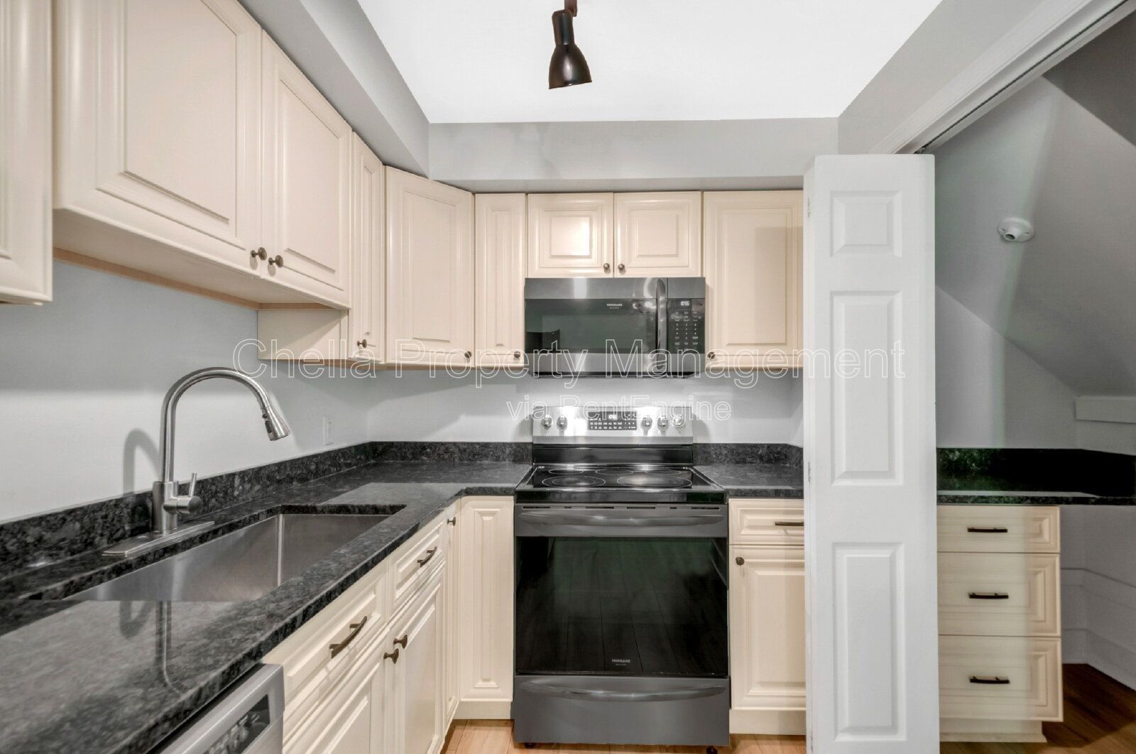 Gallery Image 11