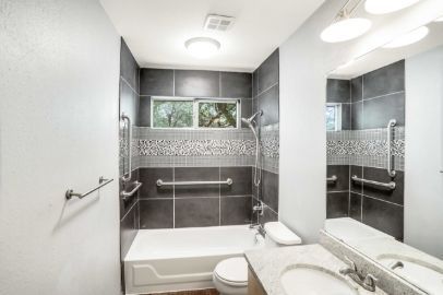 Gallery Image 26