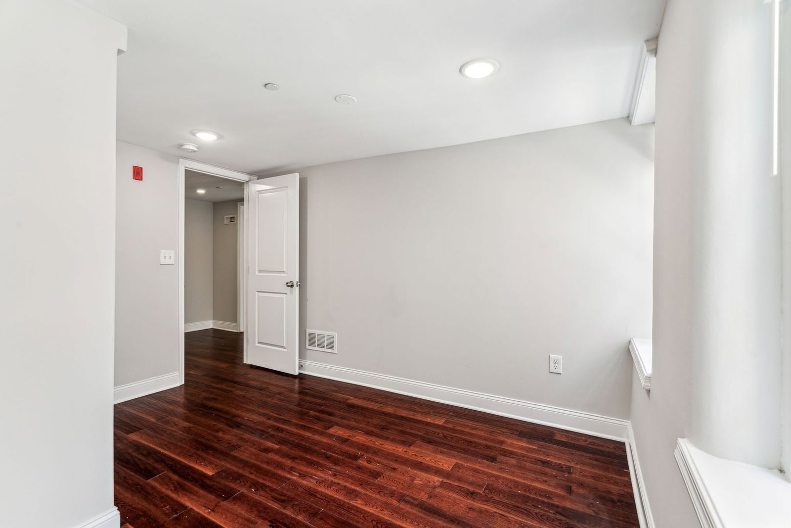 Gallery Image 18