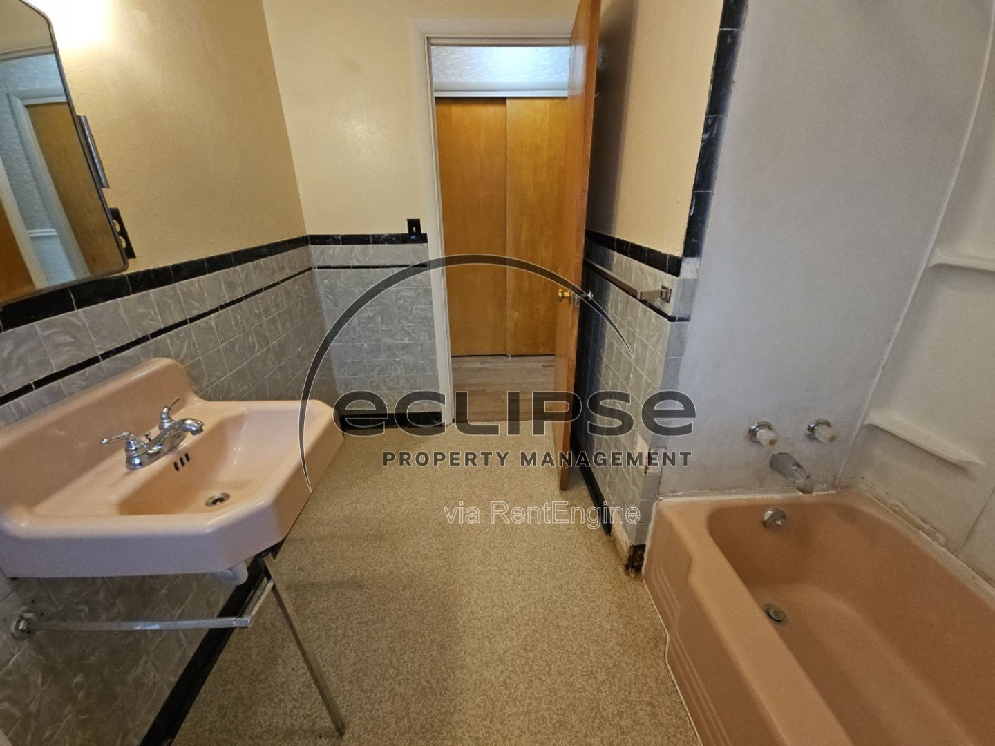 Gallery Image 18