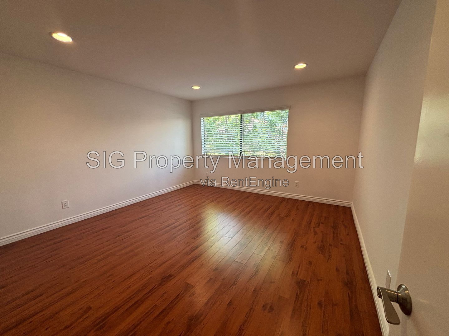 Gallery Image 25