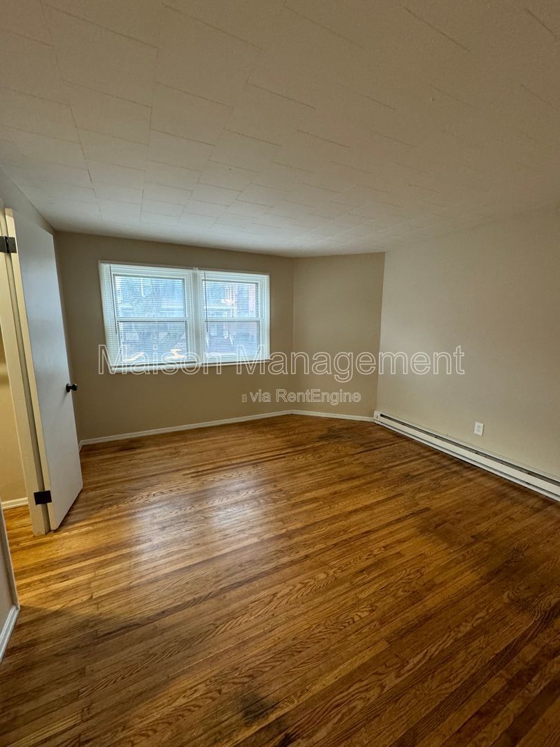 Gallery Image 16