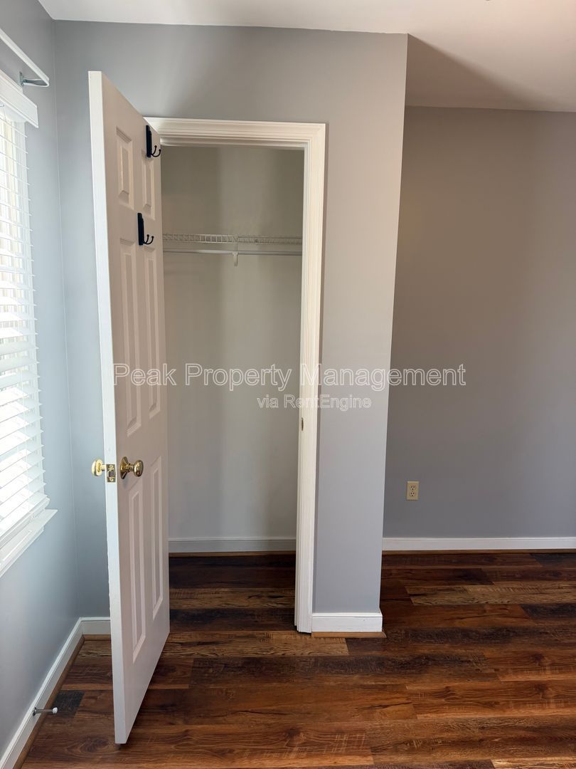 Gallery Image 22