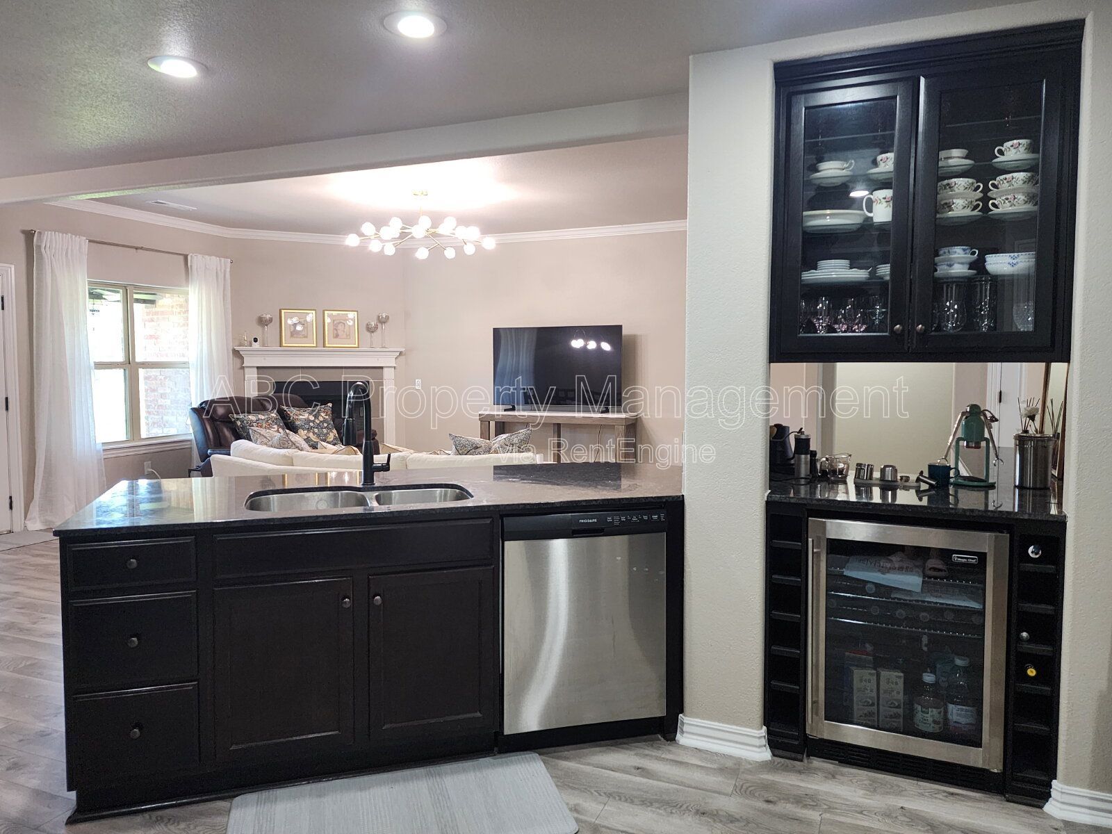 Gallery Image 12