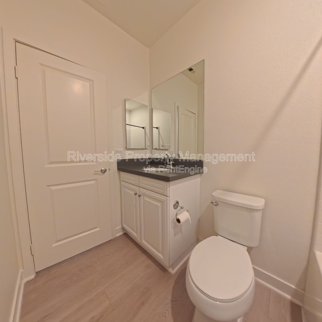 Gallery Image 26