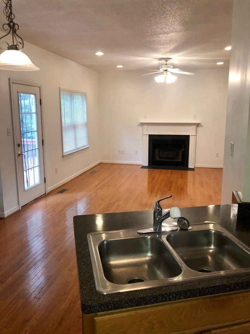 Gallery Image 16