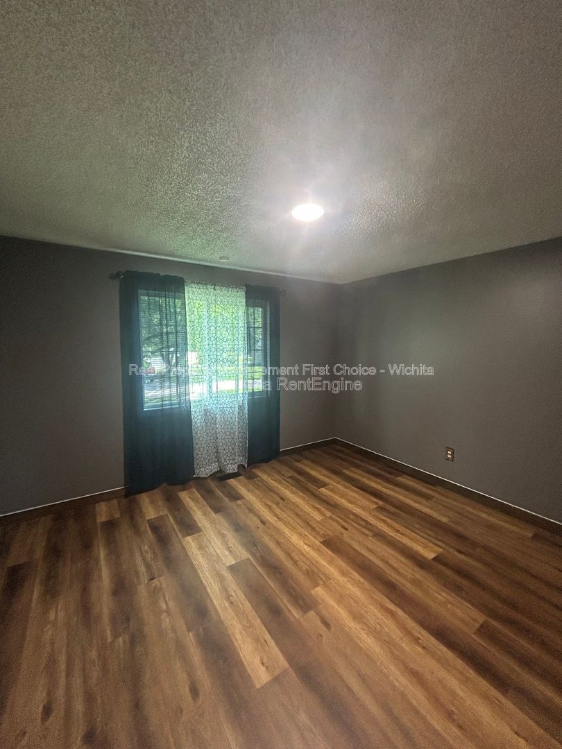Gallery Image 26