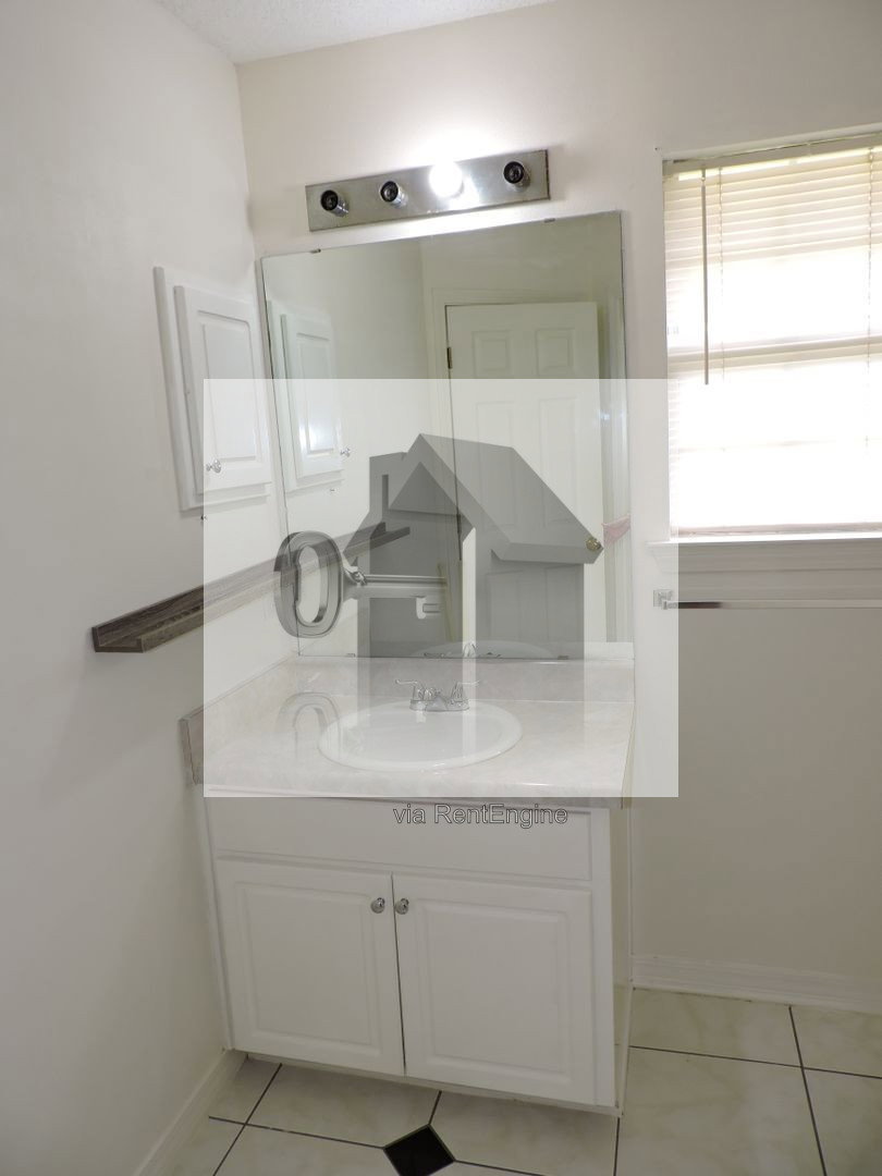 Gallery Image 19