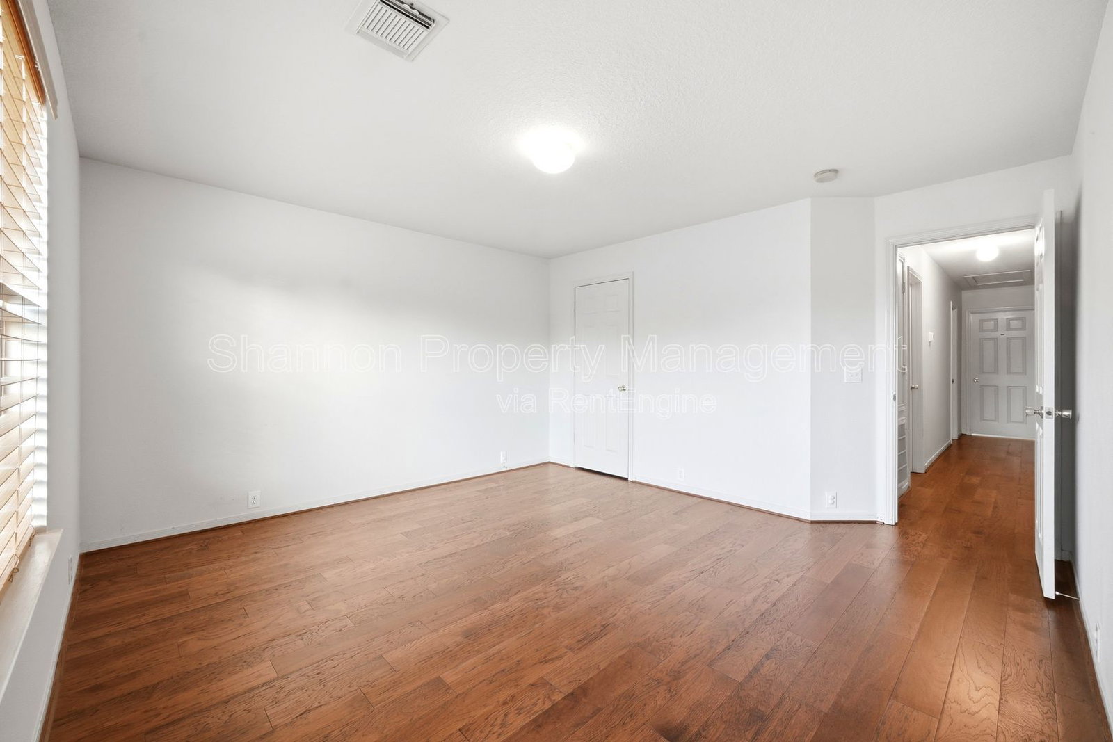 Gallery Image 30