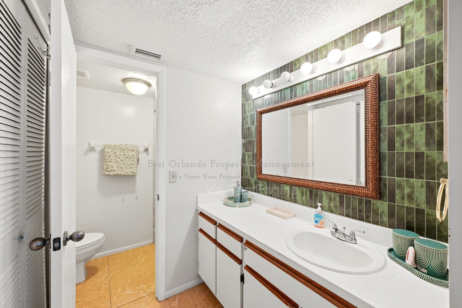 Gallery Image 17