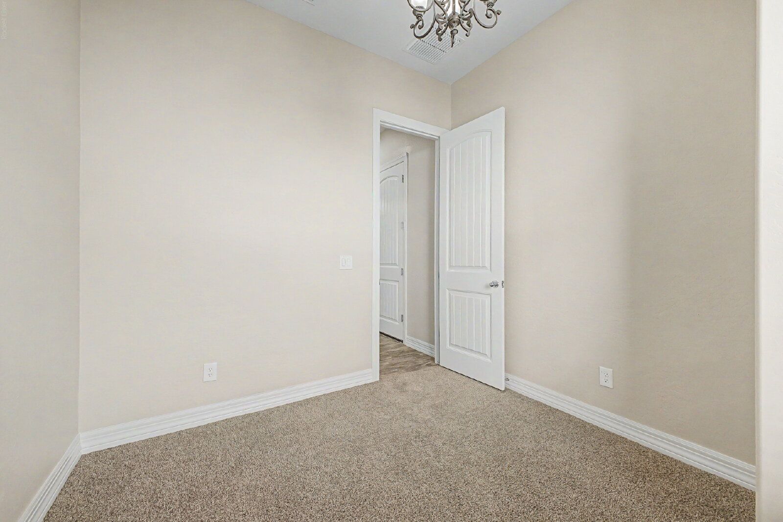 Gallery Image 36
