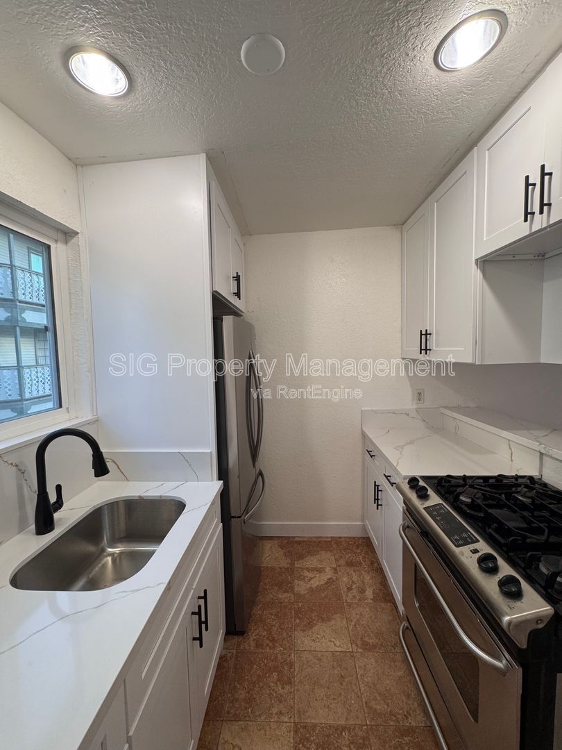 Gallery Image 11