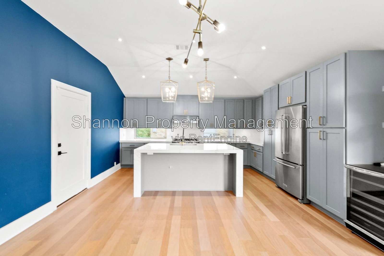 Gallery Image 16