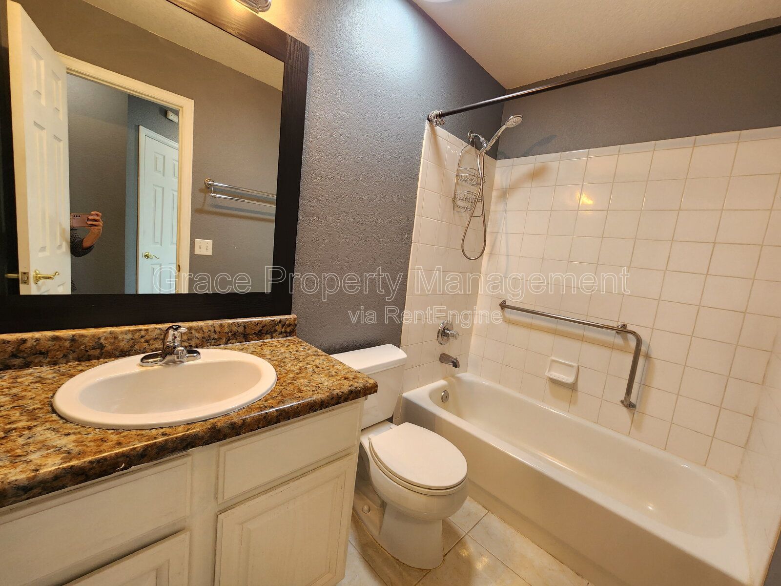 Gallery Image 13