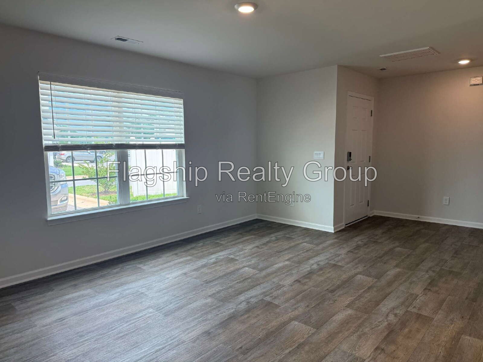 Gallery Image 16