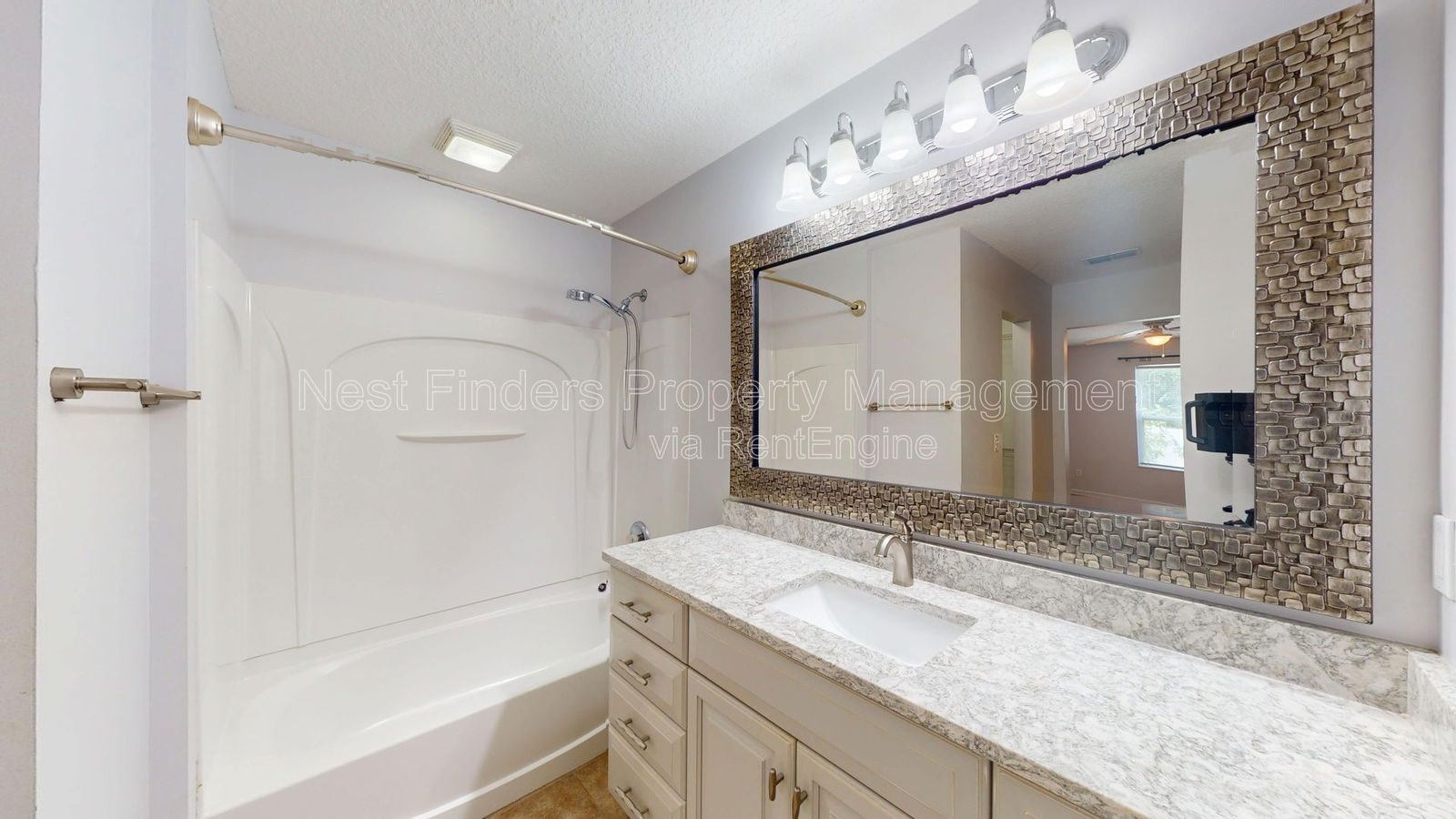 Gallery Image 16