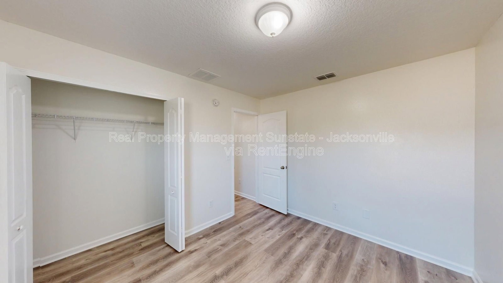 Gallery Image 19