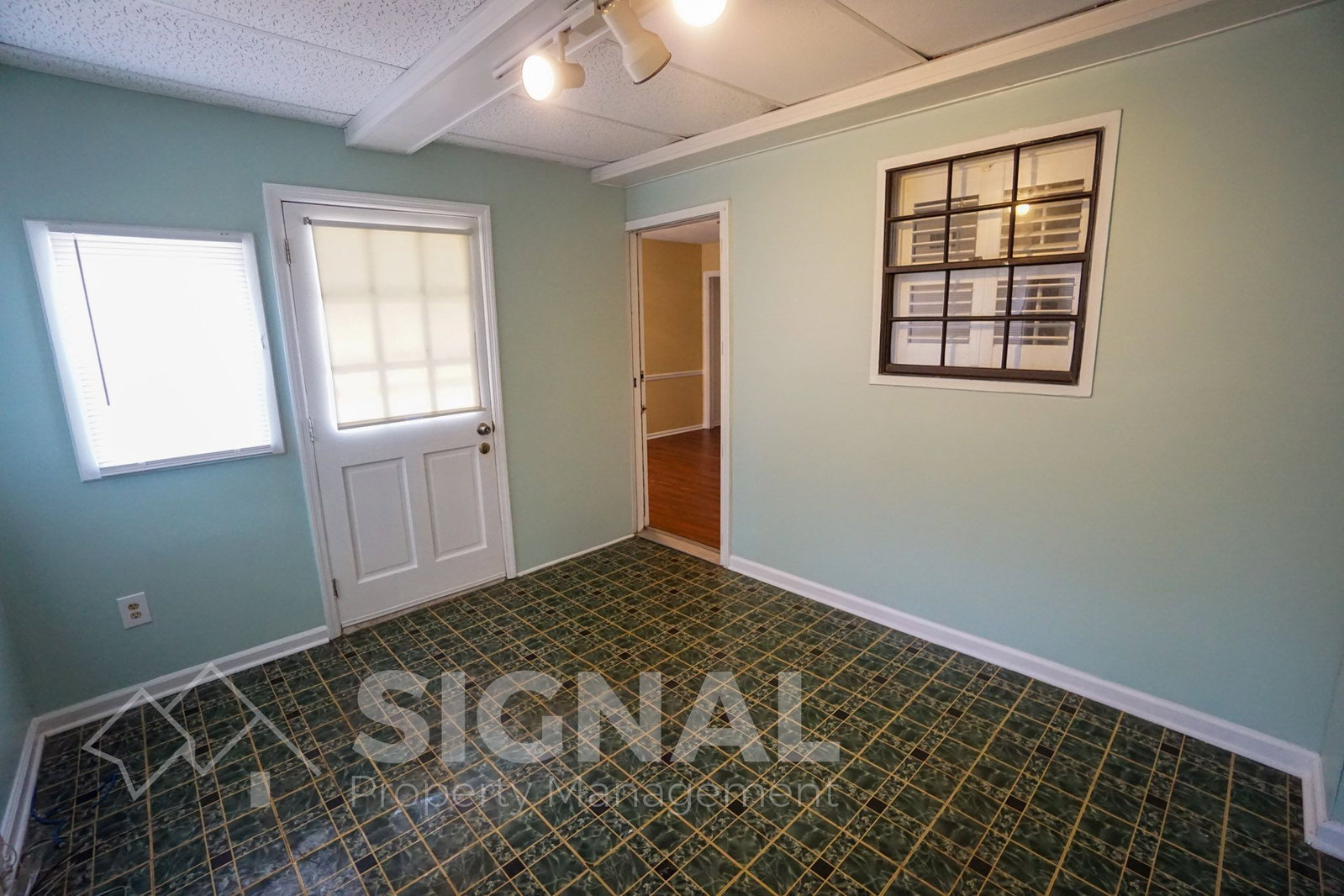 Gallery Image 17
