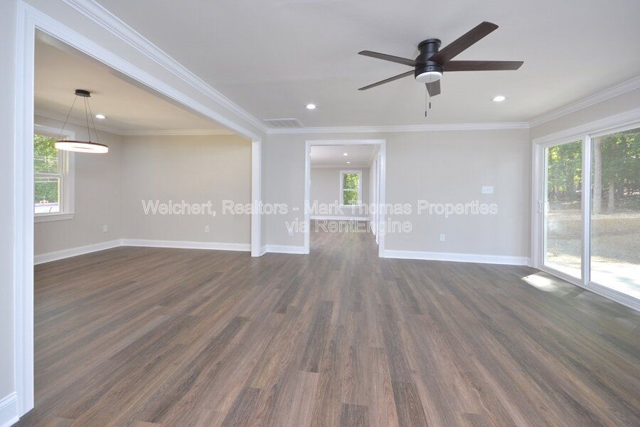 Gallery Image 21