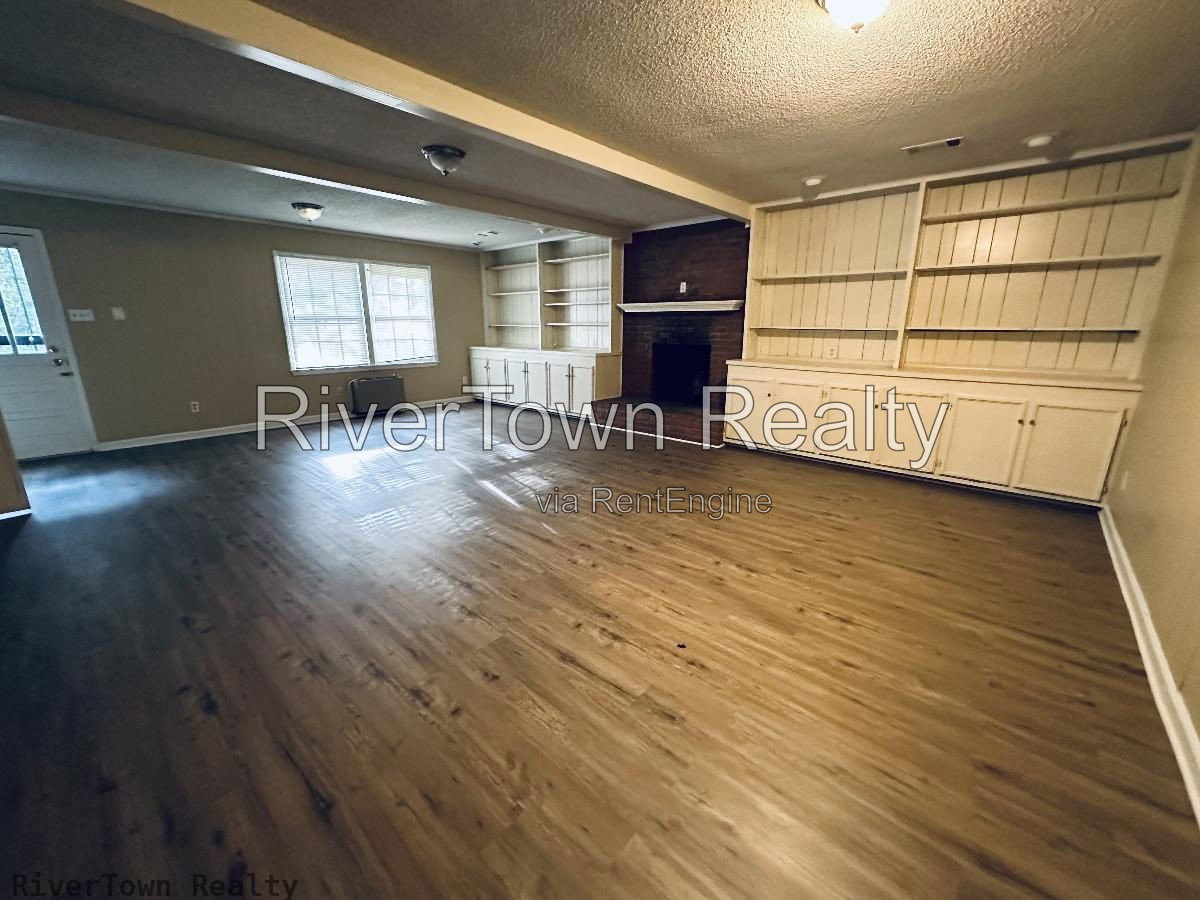 Gallery Image 15