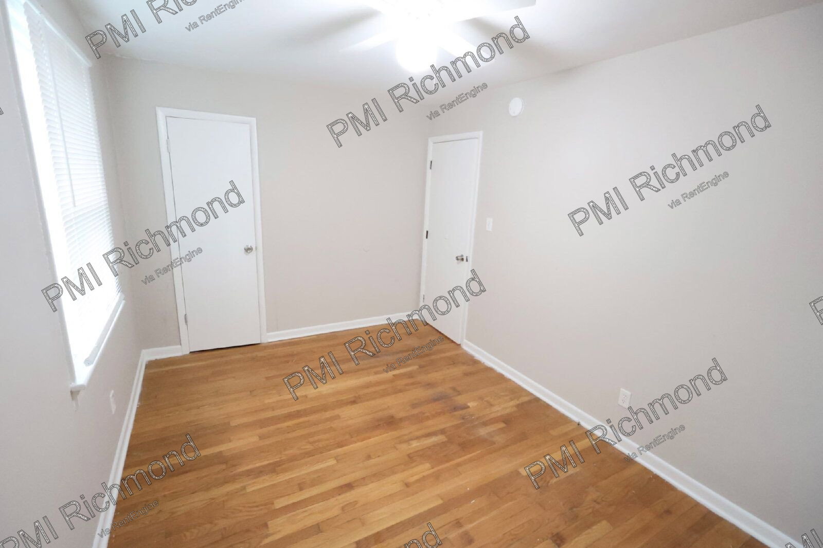 Gallery Image 16